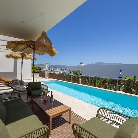 Villa Luxury Pool By Fidalsa
