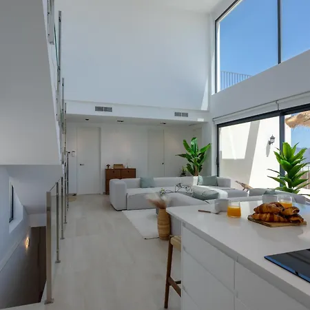 Luxury Pool By Fidalsa Villa